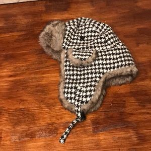 Houndstooth Eskimo hat